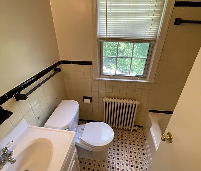 2824 Devonshire Pl NW #310 — Photo 8