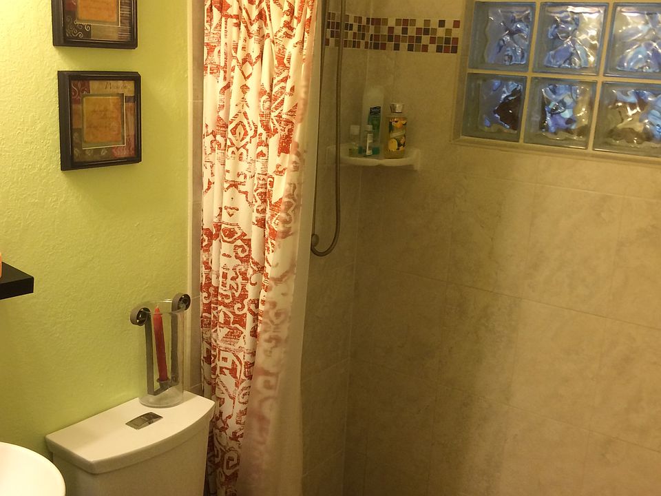 Guest Bath-Re modeled 2015