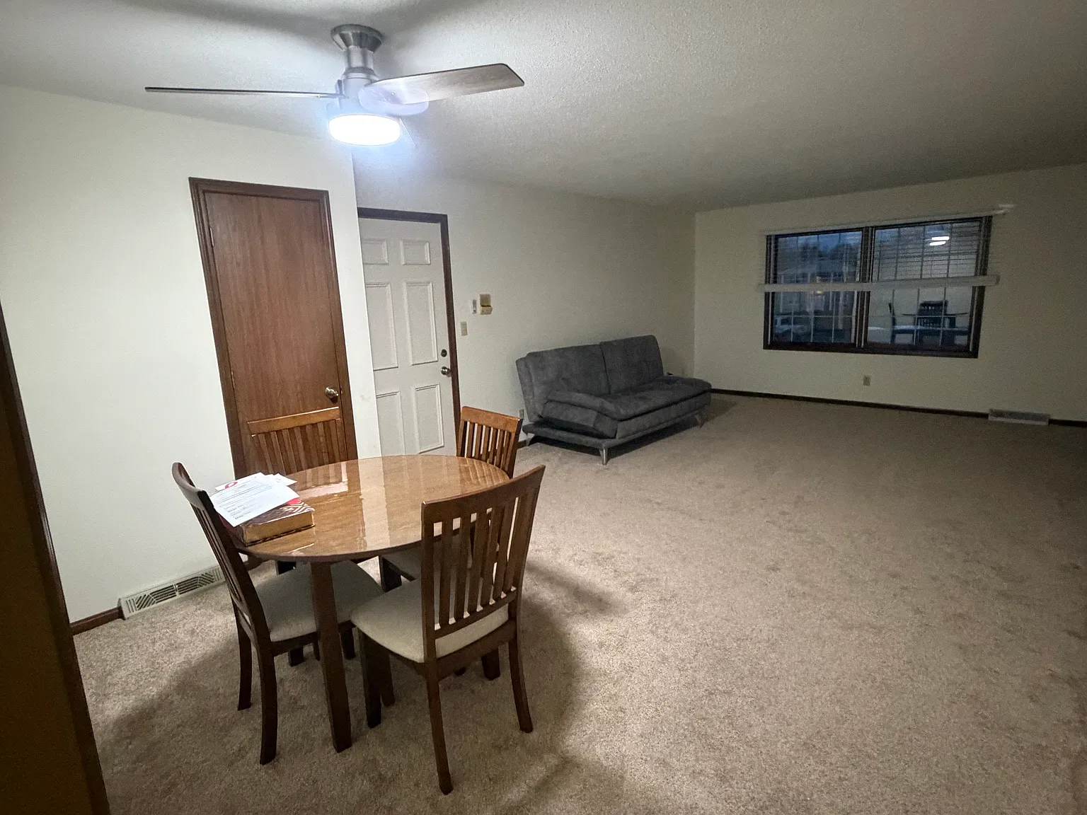 8425 Colwyn Ct — Photo 4