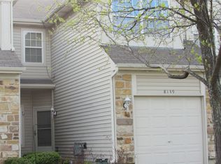 8139 Sierra Woods Ln, Carpentersville, IL 60110
