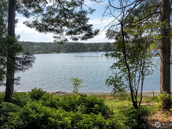 16 Driftwood Drive, Henry Island, WA 98250