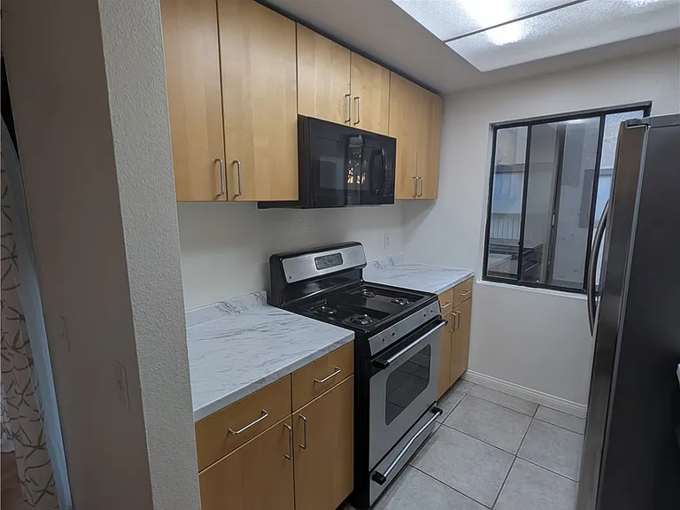 13990 Ramhurst Dr — Photo 5
