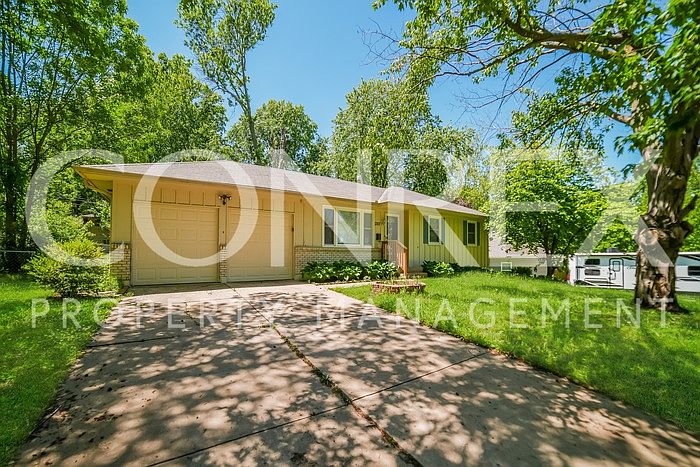 1st image of 5207 Overton Cir