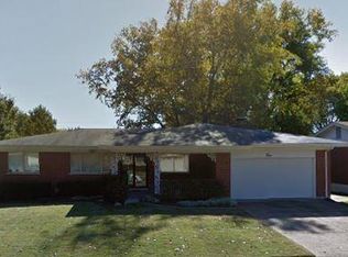 4 Longhenrich Dr, Florissant, MO 63031