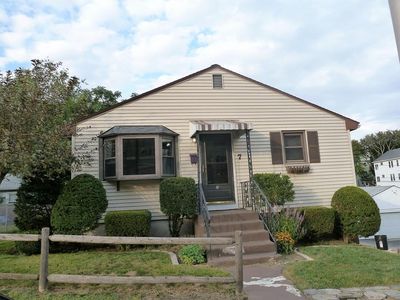 7 Raymond St, Worcester, MA, 01607
