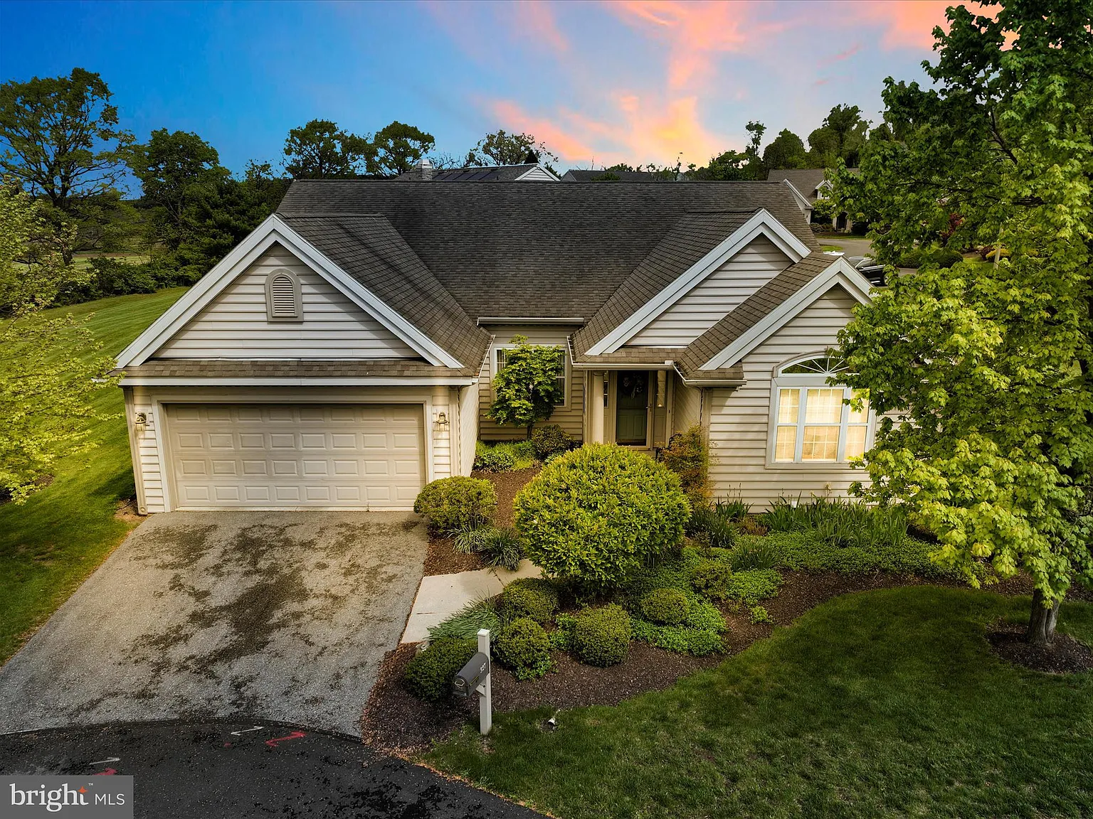 327 Charleston Ln photo 1