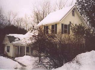 60 Dickensen Rd, Buskirk, NY 12028