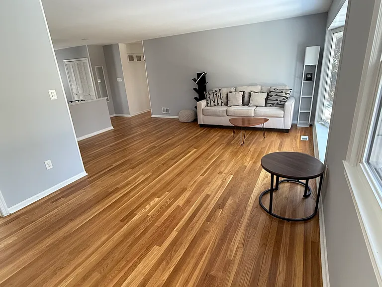 1716 Pine Valley Dr — Photo 3