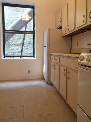 Rented by Landmark Real Estate | media 13