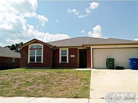 1st image of 1307 Dixon Cir