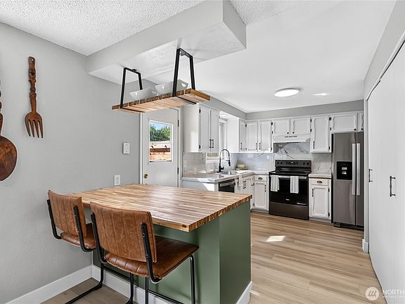 2nd image of 4165 Cougar Road