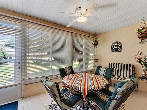 3rd image of 1120 High Vista Dr