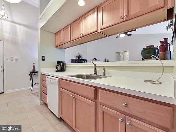 5th image of 13112 Briarcliff Ter #5-110