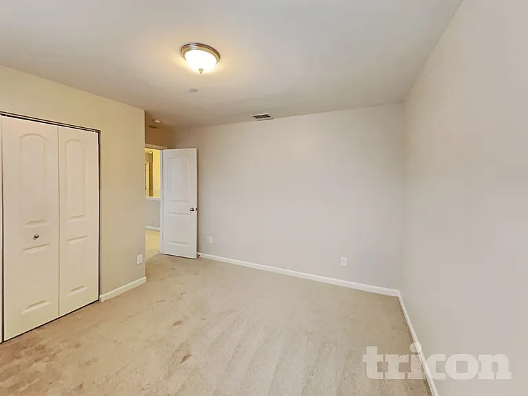 1348 Creekside Dr — Photo 13