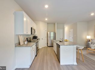 60 Cranston Ct, Falling Waters, WV 25419