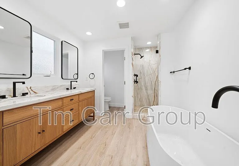 112 S Bayfront — Photo 18