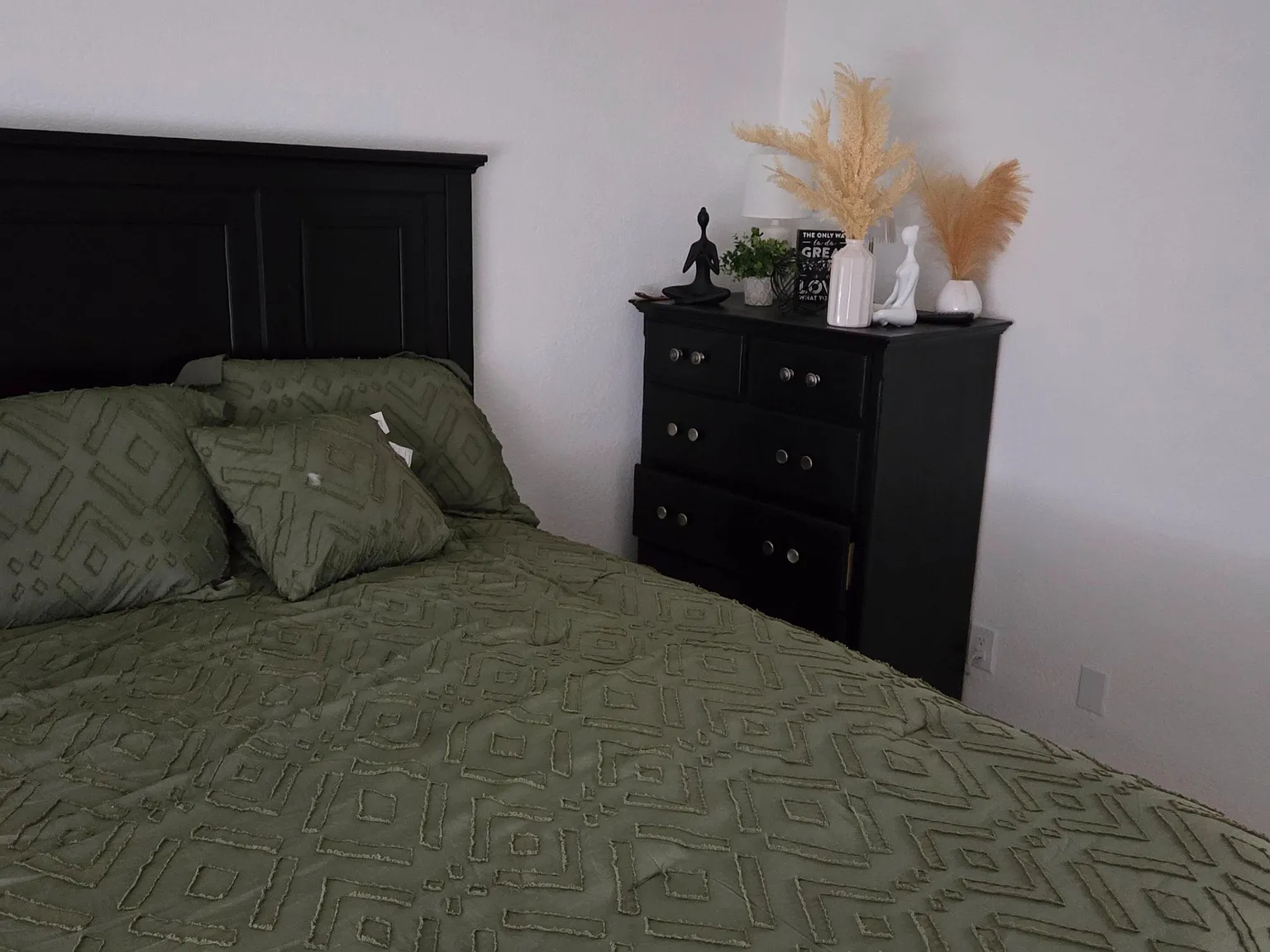 1 bed, 3.0 bath, 2339 sqft, $1,819 — Photo 1