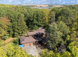 8039 Hazel Rd, Morrison, IL 61270