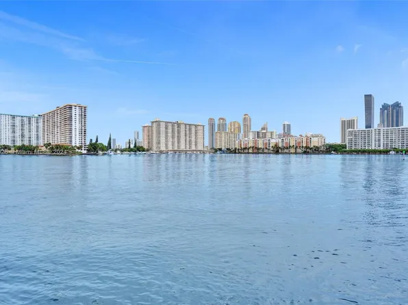 3922 NE 166th St #S206, North Miami Beach, FL 33160