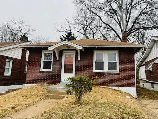 8227 Braddock Dr — Photo 1