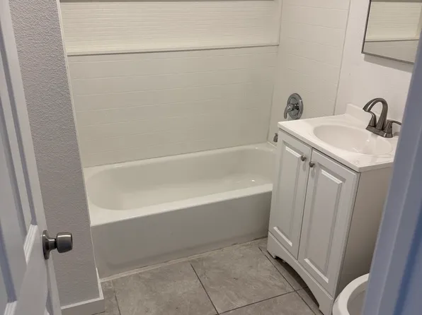 1538 C St #B, Sparks, NV 89431