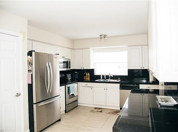 4th image of 1478 Xavier Ave