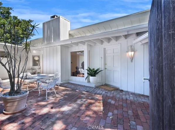 14301 Mulholland Dr, Los Angeles, CA 90077