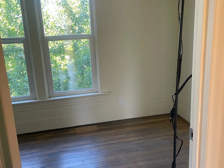 612 E Magnolia St #101 — Photo 3
