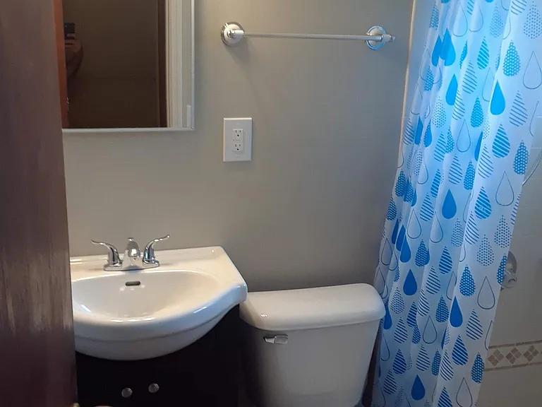 3033 Mohican Ave — Photo 2