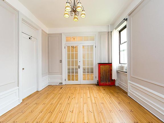 4th image of 10 Prospect Park SW APT 21