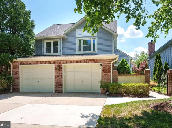 5 Hampstead Ct, Princeton, NJ 08540