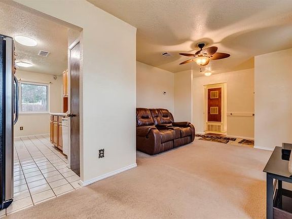 4th image of 2114 Deadwood Dr