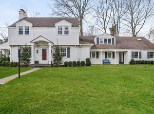 18 Spring St, Riverside, CT 06878