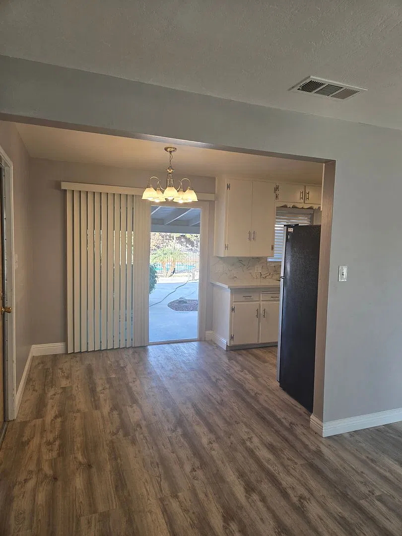 House For Rent — Photo 4
