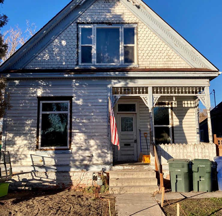 1st image of 1129 E Emerson Ave