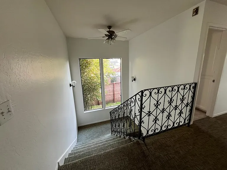 23030 E Cliff Dr — Photo 24