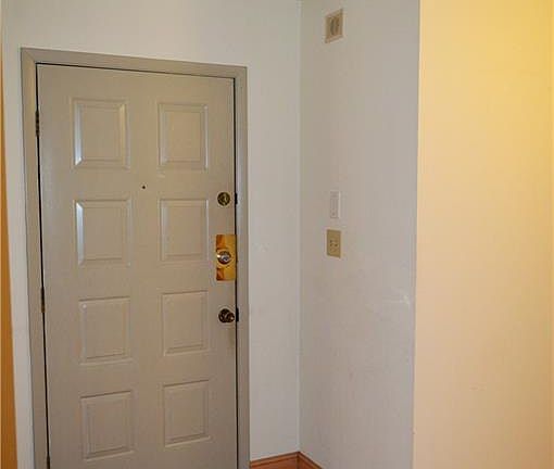 3rd image of 2201 Cumberland Ct #2201
