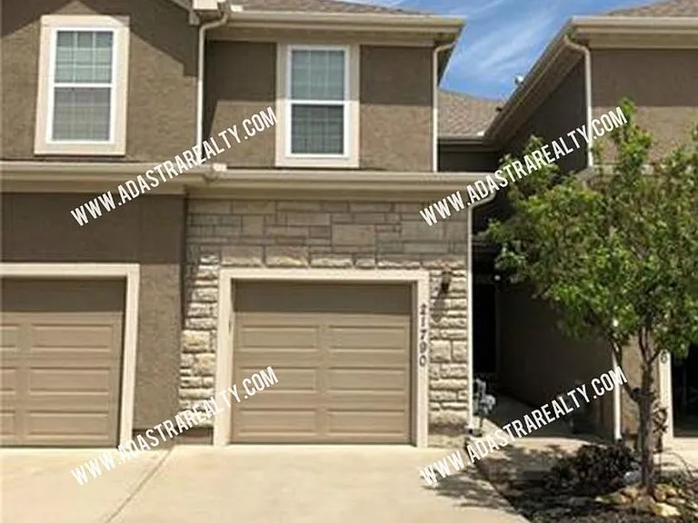 21840 W 123rd Ter — Photo 1