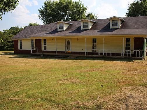 1st image of 8 Cedar Ln