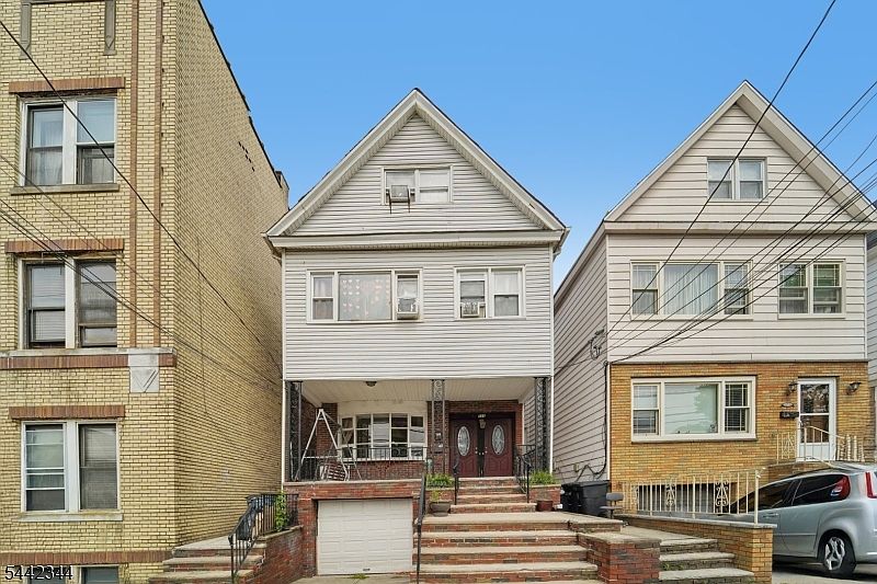 1st image of 723 Kennedy Blvd