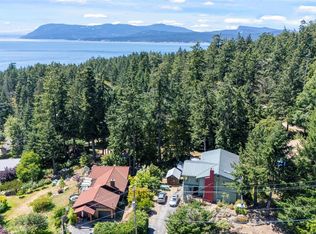 3705 Signal Hill Rd, Southern Gulf Islands, BC V0N 2M2
