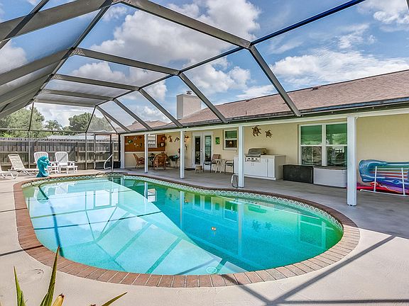 4th image of 2498 Village Park Dr
