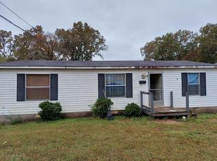 335 Rison St, Paris, TN 38242