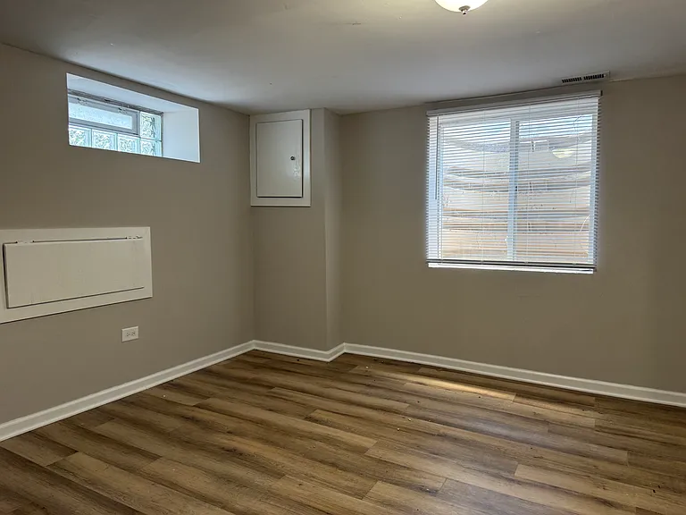 1240 Hickory Rd — Photo 11