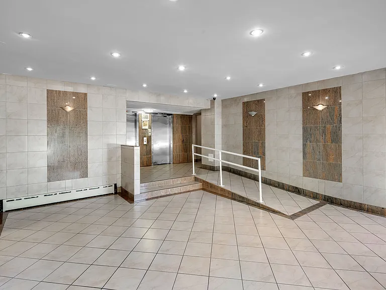 79 Jameson Ave — Photo 6