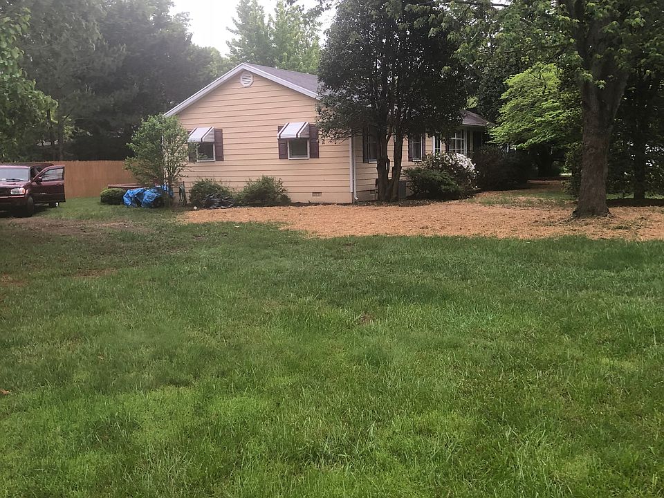 1st image of 136 Whisperwood Ln
