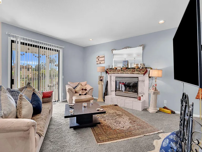 5640 Edgeview Dr — Photo 18