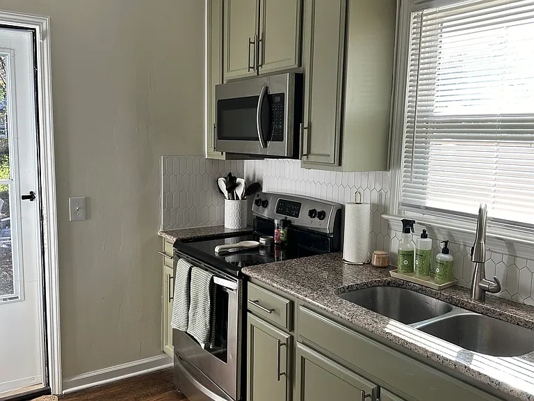 2039 Camp Greene St — Photo 12