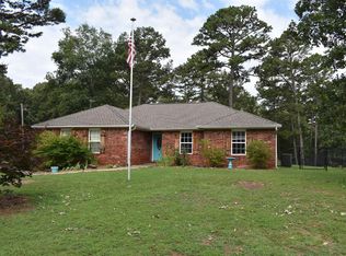 515 Country Cove Ln, Russellville, AR 72802