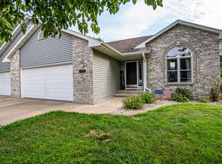 2202 Jingle Ct, Eau Claire, WI 54703